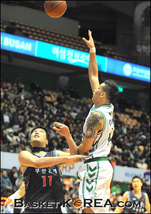 1398pyt20121212-07