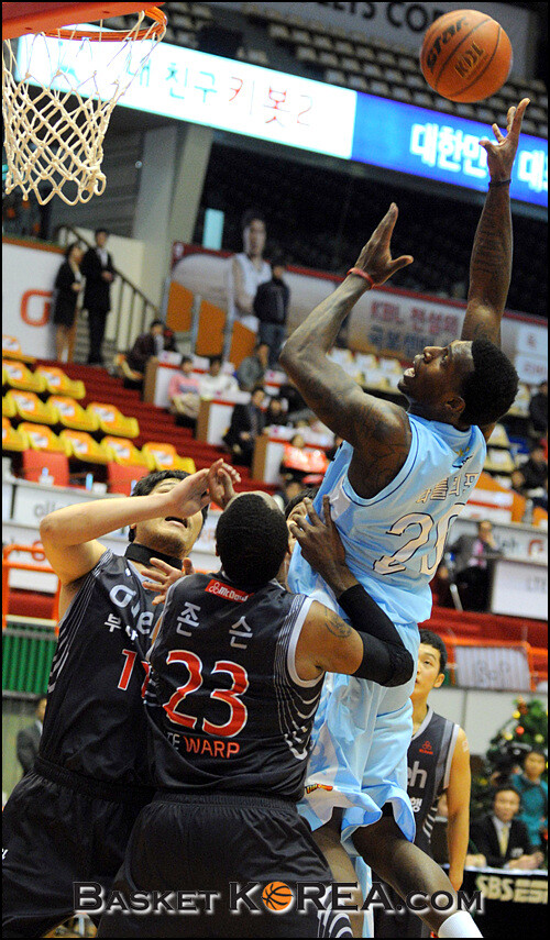 1398pyt20121222-06