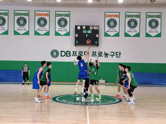 ‘흙 속의 진주’를 위한 스파링, D...